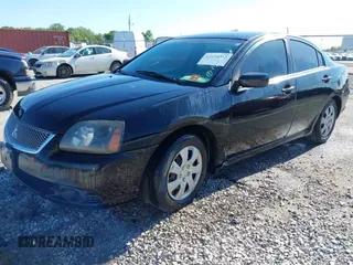 2011 Mitsubishi Galant ES z VIN 4A32B3FFXBE015981, wystawiony jako IAAI lot #42154513 z przebiegiem Nie podano mil oraz . Historia ofert i sprzedaży dostępna na DreamBid. Obrazek 2.
