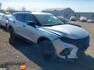 2021 Chevrolet Blazer LT z VIN 3GNKBCRS6MS515096, wystawiony jako IAAI lot #42103712 z przebiegiem 43 514 mil mil oraz . Historia ofert i sprzedaży dostępna na DreamBid. Obrazek 1.
