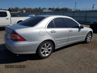 2007 Mercedes-Benz C 280 Luxury z VIN WDBRF92H27F912549, wystawiony jako Copart lot #53465645 z przebiegiem 111 276 mil mil oraz Szkoda całkowita • Salvage title. Historia ofert i sprzedaży dostępna na DreamBid. Obrazek 3.