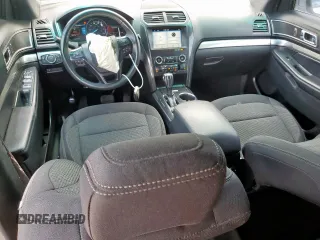 2018 Ford Explorer XLT with VIN 1FM5K7D85JGA54665, listed as a Copart auction lot 61153785 with 59,877 mi miles and Salvage title. Bid and sale history available at DreamBid. Image 8.