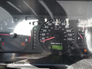 1998 Isuzu Trooper S with VIN JACDJ58X8W7912533, listed as a IAAI auction lot 41601845 with Not Provided miles and . Bid and sale history available at DreamBid. Image 7.