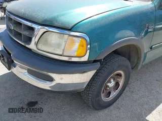1998 Ford F-150 z VIN 2FTZX18W5WCA21252, wystawiony jako IAAI lot #42479264 z przebiegiem 259 489 mil mil oraz . Historia ofert i sprzedaży dostępna na DreamBid. Obrazek 6.