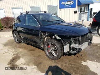 2020 Audi SQ5 Premium Plus with VIN WA1B4AFY0L2123543, listed as a Copart auction lot 71032274 with 44,446 mi miles and Salvage Title. Bid and sale history available at DreamBid. Image 4.