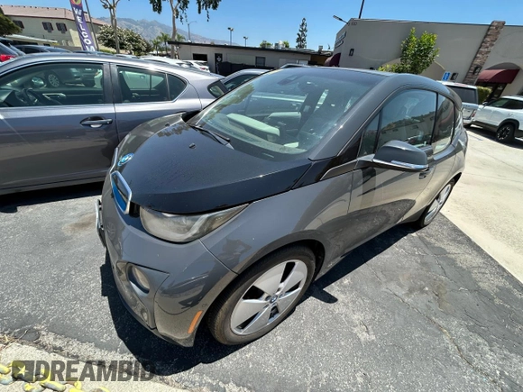 2014 BMW i3 with VIN WBY1Z4C51EV274633, listed as a Copart auction lot 64677185 with 61,664 mi miles and Clean title. Bid and sale history available at DreamBid. Image 2.