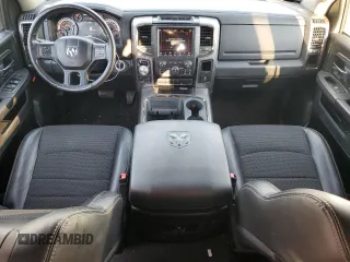 2018 Ram 1500 Sport z VIN 1C6RR7MT8JS125030, wystawiony jako Copart lot #82234574 z przebiegiem 125 504 mil mil oraz Szkoda całkowita • Salvage title. Historia ofert i sprzedaży dostępna na DreamBid. Obrazek 8.