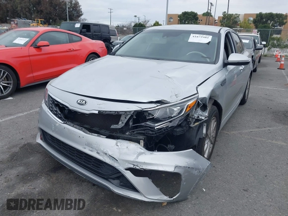2019 Kia Optima LX z VIN 5XXGT4L3XKG285486, wystawiony jako IAAI lot #41872981 z przebiegiem 101 981 mil mil oraz . Historia ofert i sprzedaży dostępna na DreamBid. Obrazek 17.