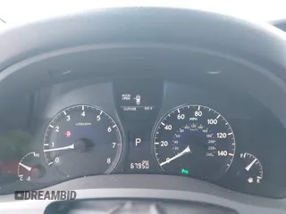 2010 Lexus RX 350 с VIN JTJZK1BA3A2407150, выставлен на аукционе IAAI как лот 40417330 с пробегом 67 950 миль миль и . История ставок и продаж доступна на DreamBid. Изображение 7.