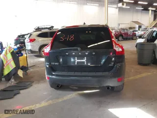 2010 Volvo XC60 3.0T with VIN YV4992DZXA2020907, listed as a IAAI auction lot 41736455 with 140,890 mi miles. Bid and sale history available at carsss.com. Image 16.
