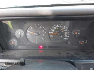 1995 Jeep Grand Cherokee Laredo with VIN 1J4GZ58SXSC676393, listed as a IAAI auction lot 41943464 with 244,317 mi miles. Bid and sale history available at carsss.com. Image 7.