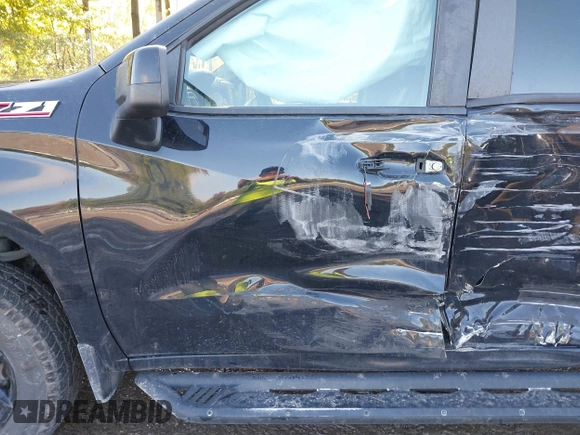 2019 Chevrolet Silverado 1500 LT Trail Boss with VIN 1GCPYFED4KZ362014, listed as a IAAI auction lot 40448826 with 93,568 mi miles and . Bid and sale history available at DreamBid. Image 6.