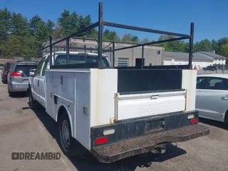 2016 Ford F-250 XL with VIN 1FD7X2A6XGEC61413, listed as a IAAI auction lot 42174757 with 163,757 mi miles and . Bid and sale history available at DreamBid. Image 3.