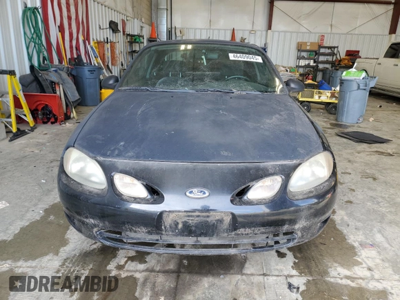 2001 Ford Escort ZX2 with VIN 3FAFP11331R134772, listed as a Copart auction lot 46409045 with 82,221 mi miles and Clean Title. Bid and sale history available at carsss.com. Image 5.