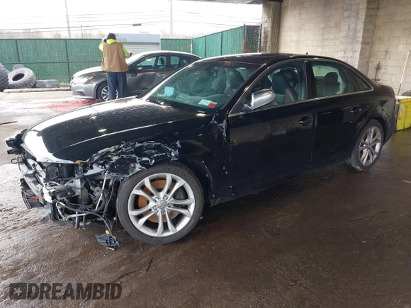 2014 Audi S4 Premium Plus with VIN WAUDGAFL8EA119191, listed as a IAAI auction lot 41697393 with 157,166 mi miles. Bid and sale history available at carsss.com. Image 2.