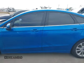 2020 Ford Fusion SE with VIN 3FA6P0LU3LR233370, listed as a IAAI auction lot 42221789 with 70,771 mi miles and . Bid and sale history available at DreamBid. Image 14.