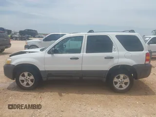 2005 Ford Escape XLT with VIN 1FMYU03125KE16019, listed as a IAAI auction lot 42256715 with 222,592 mi miles and . Bid and sale history available at DreamBid. Image 14.