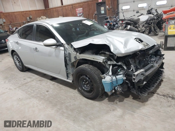 2020 Nissan Altima 2.5 S with VIN 1N4BL4BVXLC250435, listed as a IAAI auction lot 42005267 with 48,204 mi miles. Bid and sale history available at carsss.com. Image 1.