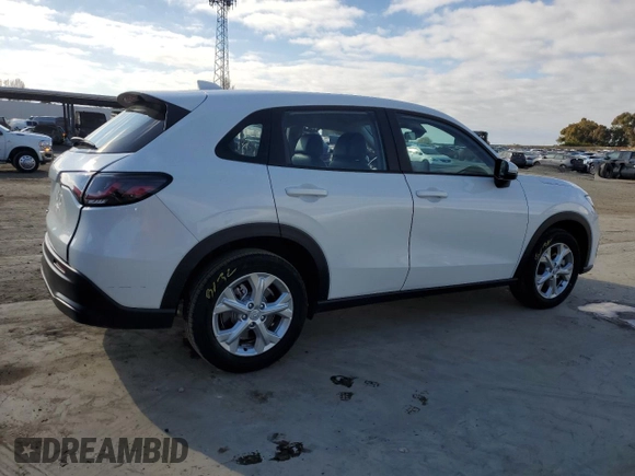 2024 Honda HR-V LX with VIN 3CZRZ1H37RM717226, listed as a Copart auction lot 43213535 with 17,593 mi miles and Salvage Title. Bid and sale history available at carsss.com. Image 3.