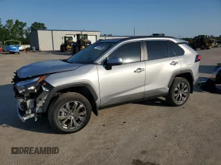 2024 Toyota RAV4 Hybrid XLE Premium z VIN 2T3B6RFV0RW074218, wystawiony jako Copart lot #56917295 z przebiegiem 14 969 mil mil oraz Szkoda całkowita • Salvage title. Historia ofert i sprzedaży dostępna na DreamBid. Obrazek 1.