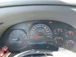 2007 Chevrolet TrailBlazer LS with VIN 1GNDT13S472288929, listed as a IAAI auction lot 42155584 with 193,178 mi miles and . Bid and sale history available at DreamBid. Image 7.