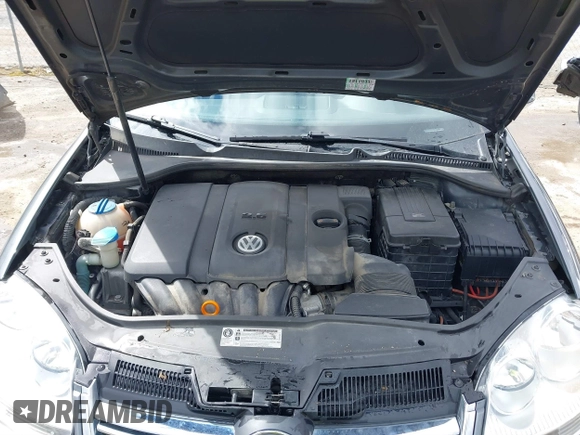 2010 Volkswagen Jetta SE with VIN 3VWRZ7AJ5AM162053, listed as a IAAI auction lot 41811153 with 141,988 mi miles and . Bid and sale history available at DreamBid. Image 10.