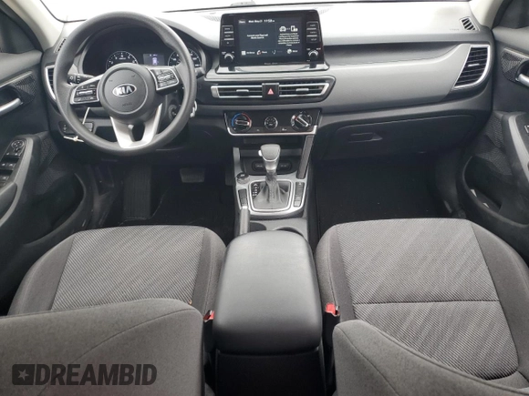 2021 Kia Seltos LX with VIN KNDEPCAA4M7118303, listed as a Copart auction lot 58011615 with 45,750 mi miles and Salvage title. Bid and sale history available at DreamBid. Image 8.