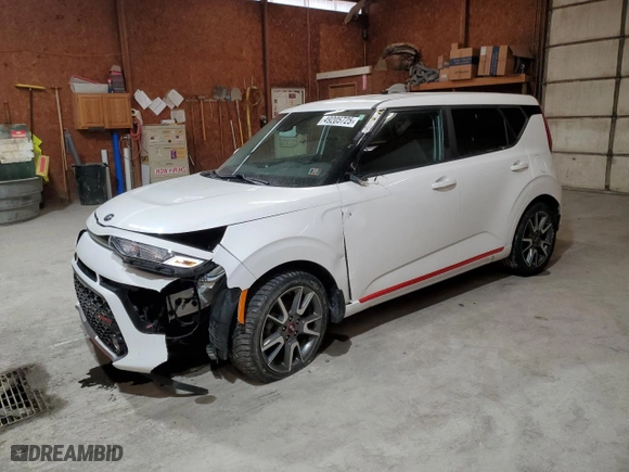 2020 Kia Soul GT-Line with VIN KNDJ63AUXL7703333, listed as a Copart auction lot 49205725 with 47,372 mi miles and Salvage Title. Bid and sale history available at carsss.com. Image 1.