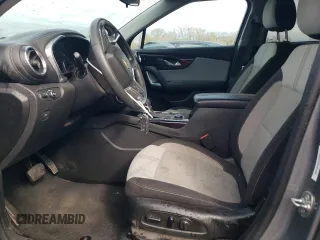 2023 Chevrolet Blazer LT z VIN 3GNKBCR44PS211206, wystawiony jako Copart lot #49726955 z przebiegiem 56 995 mil mil oraz Szkoda całkowita • Salvage title. Historia ofert i sprzedaży dostępna na DreamBid. Obrazek 7.