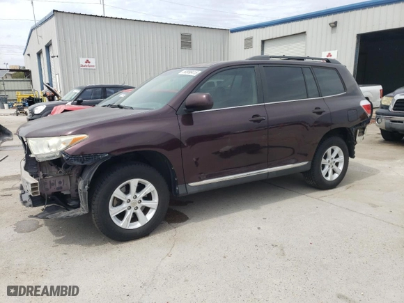2013 Toyota Highlander with VIN 5TDZA3EH1DS035119, listed as a Copart auction lot 50990415 with 61,482 mi miles and Salvage Title. Bid and sale history available at carsss.com. Image 1.