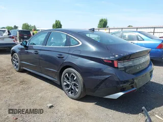 2024 Hyundai Sonata SEL z VIN KMHL64JA1RA425997, wystawiony jako IAAI lot #42489381 z przebiegiem 21 474 mil mil oraz . Historia ofert i sprzedaży dostępna na DreamBid. Obrazek 3.