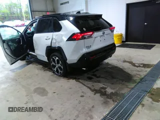 2024 Toyota RAV4 XSE with VIN JTMFB3FV4RD168626, listed as a IAAI auction lot 41966437 with 10,202 mi miles and . Bid and sale history available at DreamBid. Image 3.