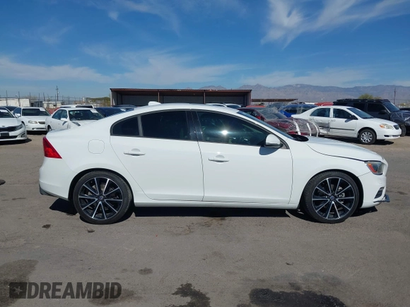 2017 Volvo S60 Dynamic with VIN YV126MFL0H2433845, listed as a IAAI auction lot 41522216 with 76,166 mi miles. Bid and sale history available at carsss.com. Image 13.