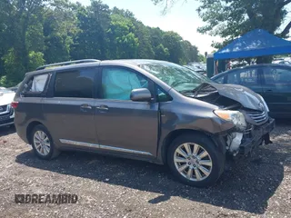 2017 Toyota Sienna LE with VIN 5TDJZ3DC2HS171132, listed as a IAAI auction lot 42589064 with 95,945 mi miles and . Bid and sale history available at DreamBid. Image 13.