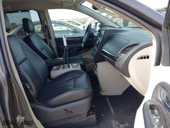 2015 Chrysler Town & Country Touring-L with VIN 2C4RC1CGXFR743681, listed as a IAAI auction lot 41751262 with NaN miles. Bid and sale history available at carsss.com. Image 5.