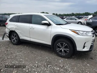 2019 Toyota Highlander LE with VIN 5TDBZRFH7KS923687, listed as a Copart auction lot 59292065 with 94,084 mi miles and Salvage title. Bid and sale history available at DreamBid. Image 4.