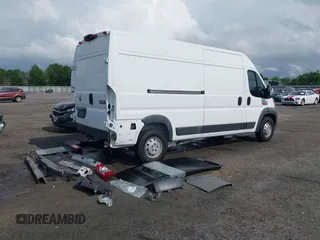 2018 Ram ProMaster Cargo z VIN 3C6TRVDG5JE146918, wystawiony jako IAAI lot #42086347 z przebiegiem 95 277 mil mil oraz . Historia ofert i sprzedaży dostępna na DreamBid. Obrazek 4.