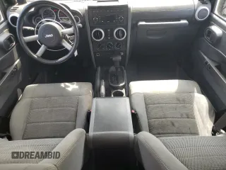 2008 Jeep Wrangler Unlimited Sahara with VIN 1J4GB59108L653823, listed as a Copart auction lot 56324635 with 170,831 mi miles and Clean title. Bid and sale history available at DreamBid. Image 8.