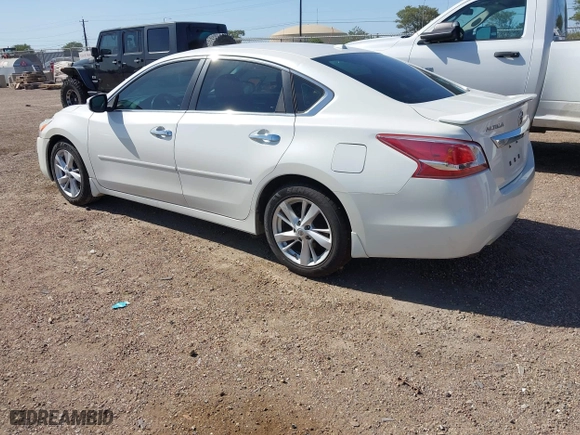2015 Nissan Altima 2.5 S with VIN 1N4AL3AP6FC127096, listed as a IAAI auction lot 41954022 with 87,577 mi miles. Bid and sale history available at carsss.com. Image 3.