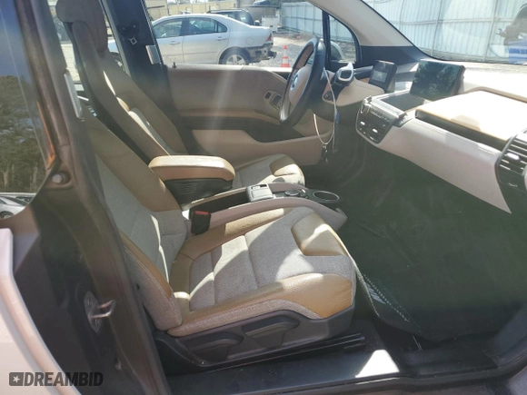 2015 BMW i3 with VIN WBY1Z4C53FV278250, listed as a Copart auction lot 40216153 with 97,744 mi miles. Bid and sale history available at carsss.com. Image 10.