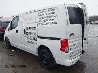 2015 Nissan NV200 SV with VIN 3N6CM0KN6FK713784, listed as a IAAI auction lot 41834734 with 190,056 mi miles. Bid and sale history available at carsss.com. Image 3.