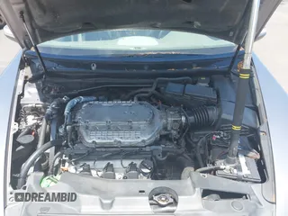 2005 Acura RL with VIN JH4KB16315C004640, listed as a IAAI auction lot 42612724 with 142,227 mi miles and . Bid and sale history available at DreamBid. Image 10.