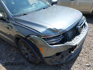 2022 Volkswagen Tiguan SE with VIN 3VV2B7AXXNM019538, listed as a IAAI auction lot 42109211 with 30,576 mi miles and . Bid and sale history available at DreamBid. Image 6.