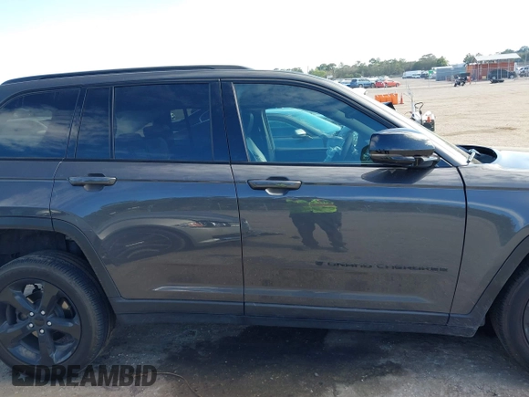 2024 Jeep Grand Cherokee Laredo X with VIN 1C4RJGAG7RC206579, listed as a IAAI auction lot 41691139 with Not provided miles and . Bid and sale history available at DreamBid. Image 13.