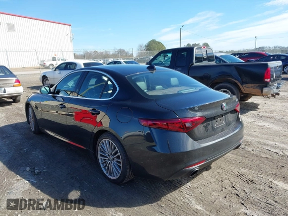 2017 Alfa Romeo Giulia Ti z VIN ZARFAECN4H7551195, wystawiony jako IAAI lot #41444631 z przebiegiem 72 596 mil mil oraz . Historia ofert i sprzedaży dostępna na DreamBid. Obrazek 3.