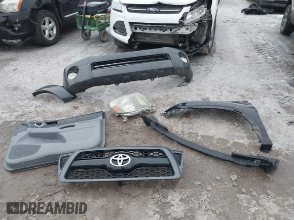 2011 Toyota Tacoma PreRunner with VIN 3TMJU4GN8BM123949, listed as a IAAI auction lot 41416665 with 152,885 mi miles and . Bid and sale history available at DreamBid. Image 20.