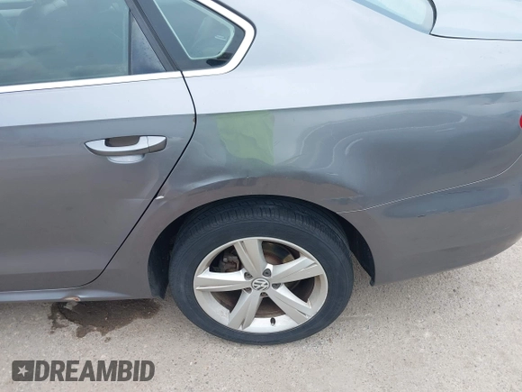 2012 Volkswagen Passat SE с VIN 1VWBP7A38CC070562, выставлен на аукционе IAAI как лот 42422441 с пробегом 182 237 миль миль и . История ставок и продаж доступна на DreamBid. Изображение 6.