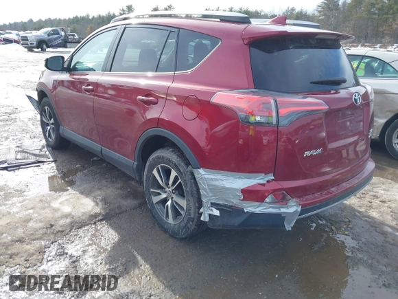 2018 Toyota RAV4 XLE with VIN 2T3RFREV1JW778612, listed as a IAAI auction lot 41664082 with 92,417 mi miles. Bid and sale history available at carsss.com. Image 3.