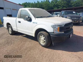 2020 Ford F-150 XL z VIN 1FTMF1CB4LKE11817, wystawiony jako IAAI lot #42350792 z przebiegiem 161 666 mil mil oraz . Historia ofert i sprzedaży dostępna na DreamBid. Obrazek 1.