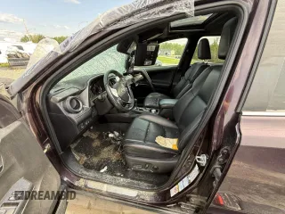 2017 Toyota RAV4 SE z VIN 2T3JFREVXHW628554, wystawiony jako Copart lot #61222355 z przebiegiem 162 218 mil mil oraz Szkoda całkowita • Salvage title. Historia ofert i sprzedaży dostępna na DreamBid. Obrazek 7.