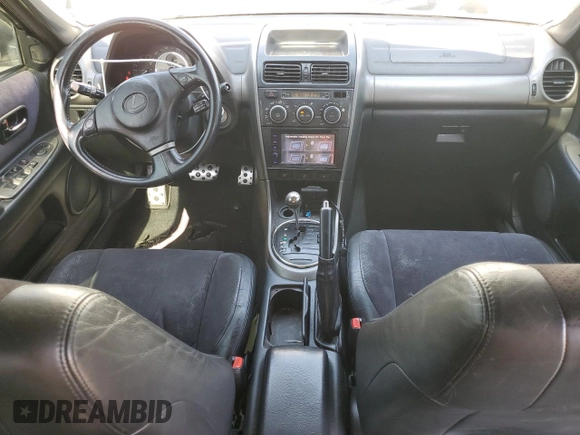 2001 Lexus IS 300/350 z VIN JTHBD182110029807, wystawiony jako Copart lot #56356605 z przebiegiem 157 141 mil mil oraz Szkody całkowita. Historia ofert i sprzedaży dostępna na DreamBid. Obrazek 8.