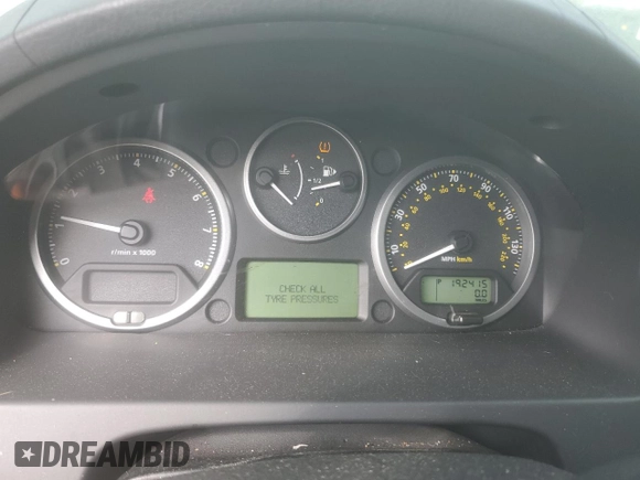 2009 Land Rover LR2 HSE with VIN SALFR24N29H115143, listed as a Copart auction lot 54131505 with 192,415 mi miles and Clean Title. Bid and sale history available at DreamBid. Image 9.